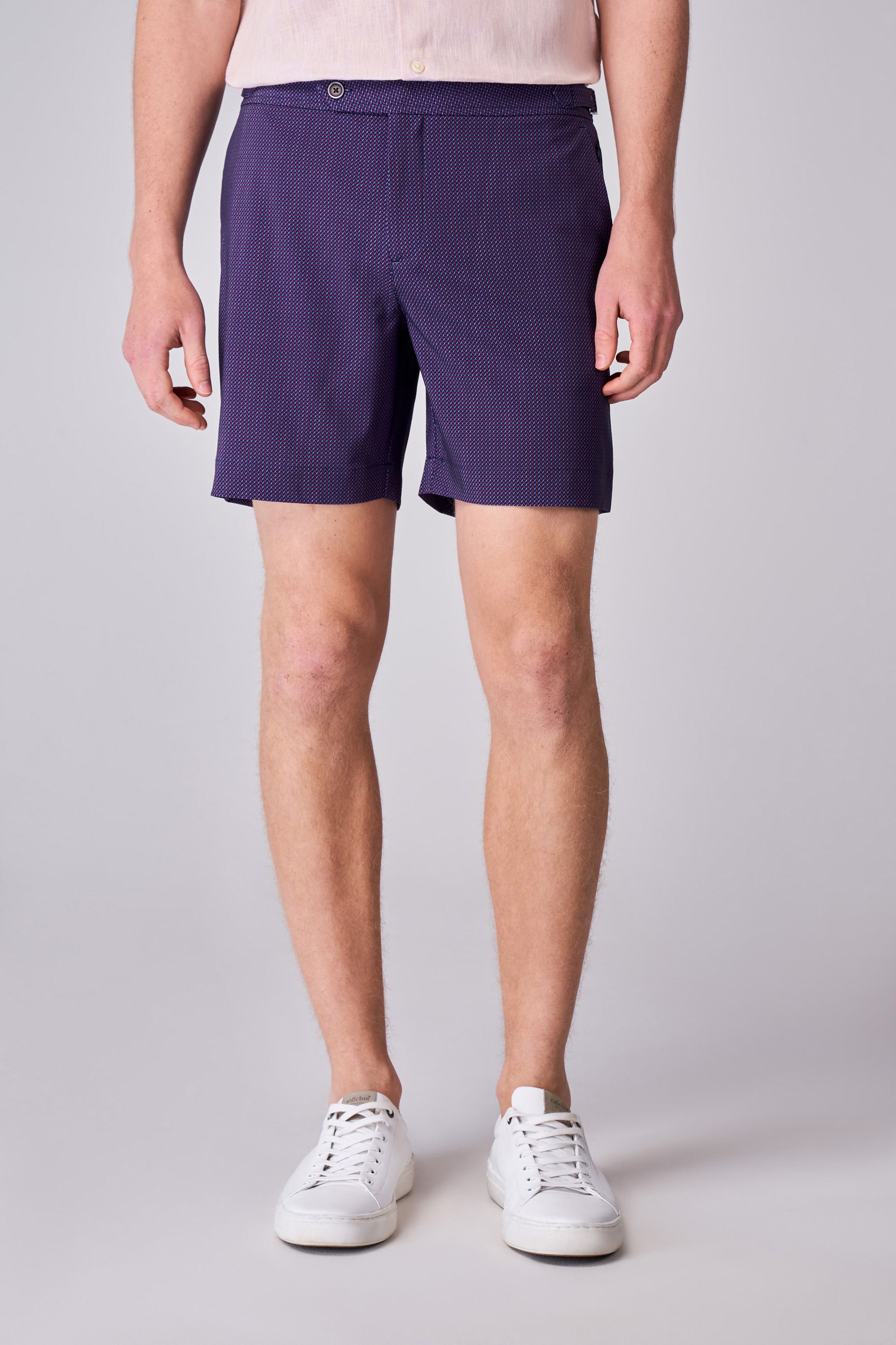 Short Capri Thumbnail 1