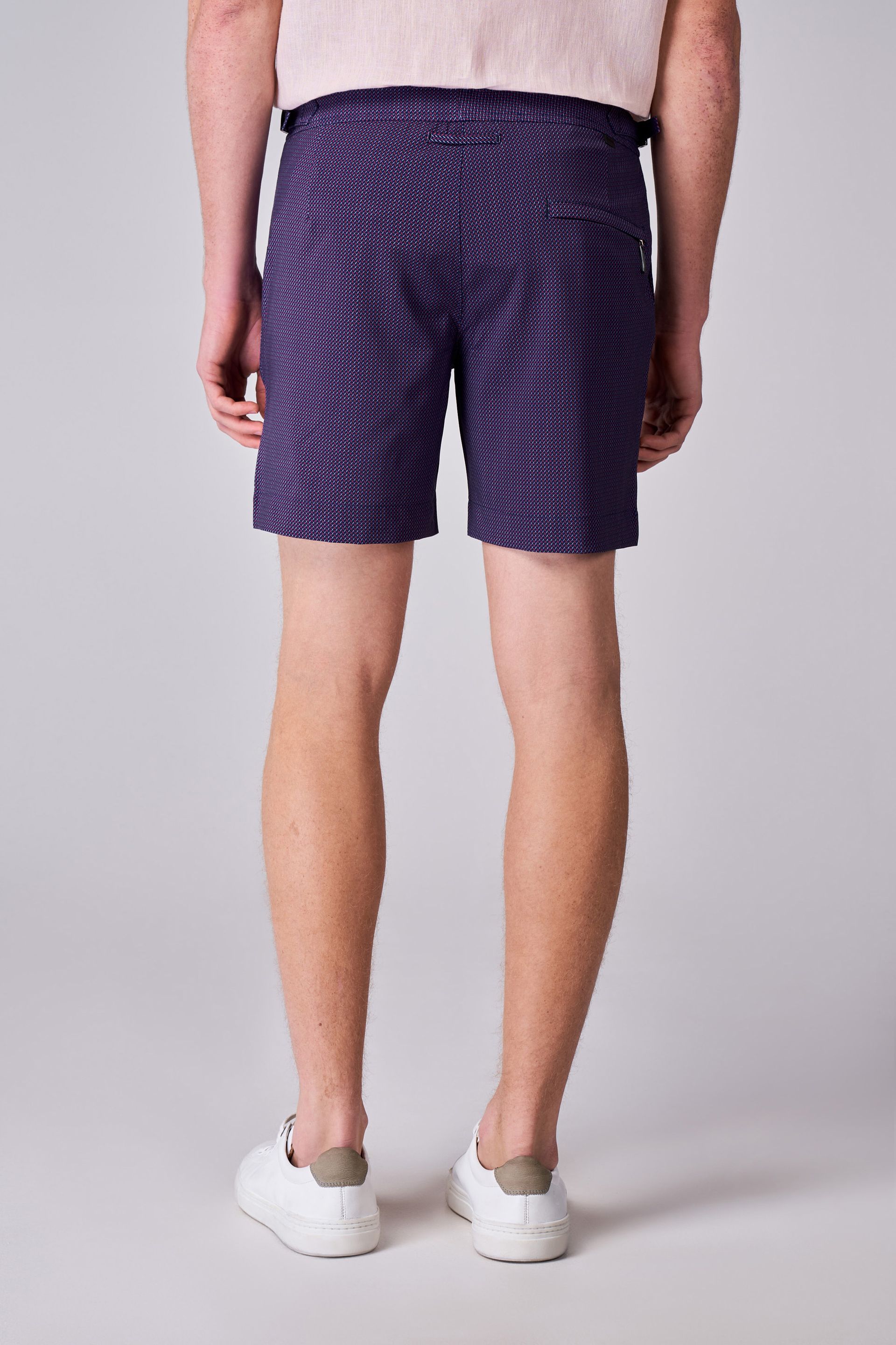Short Capri Thumbnail 5