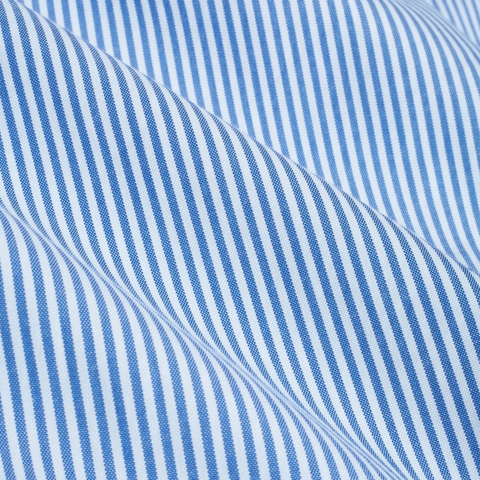 Camisa Oxford Azul e Branca Media 3