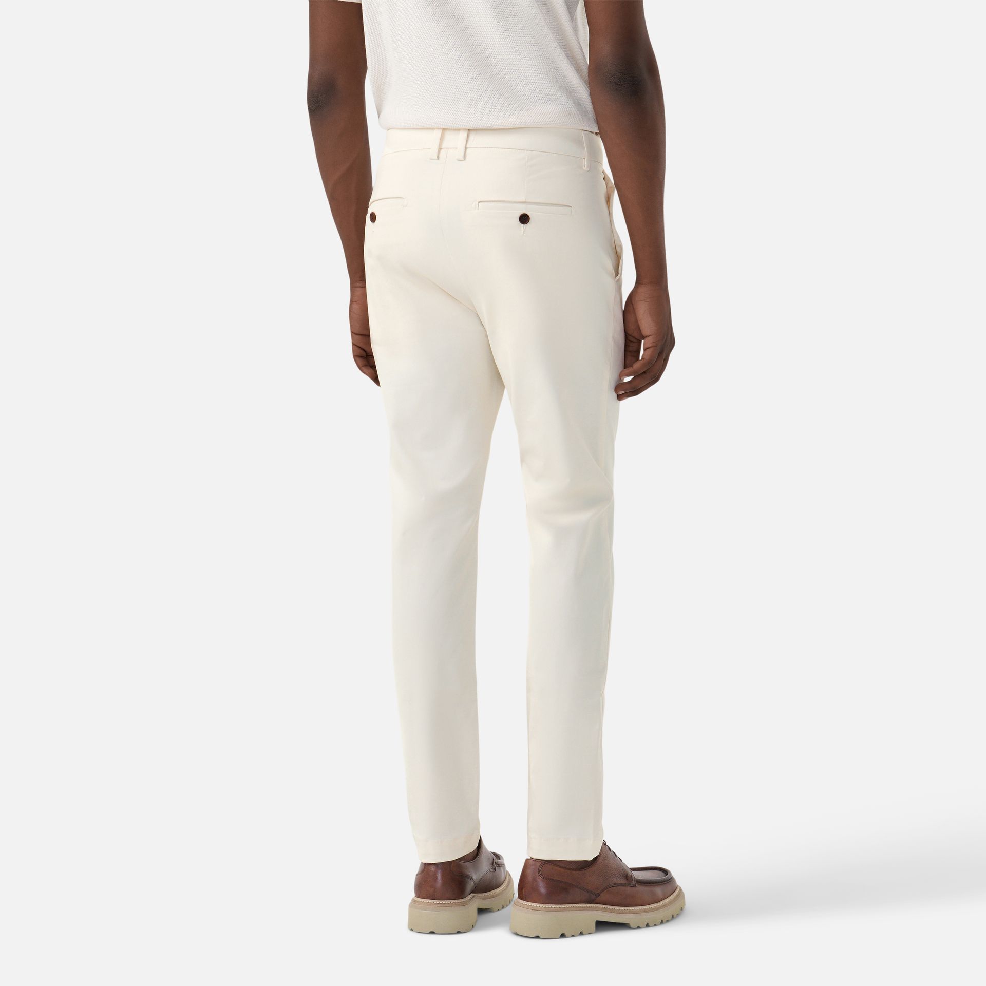 Calça Chino Areia Media 4
