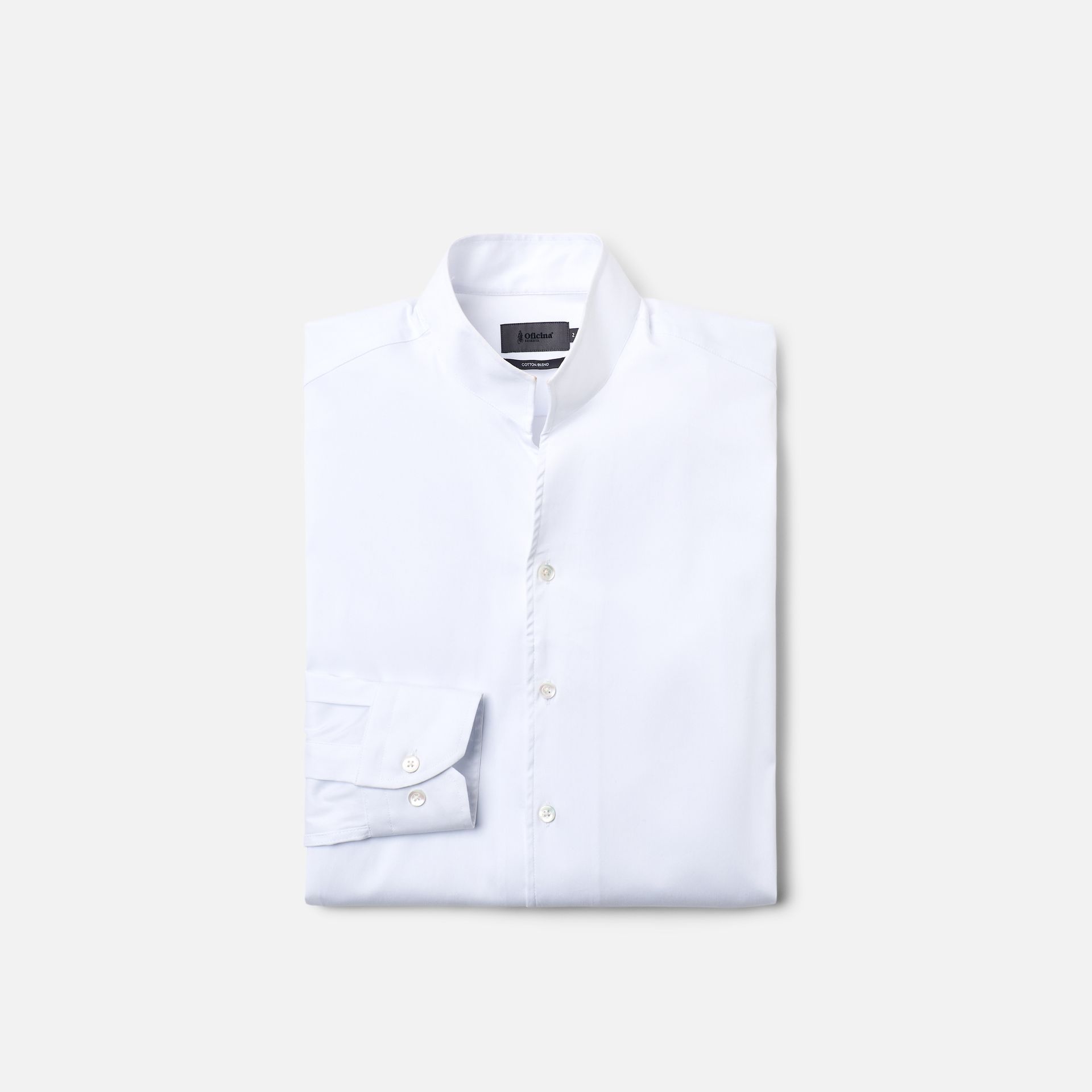 Camisa Gola Alta Manga Longa Branca
