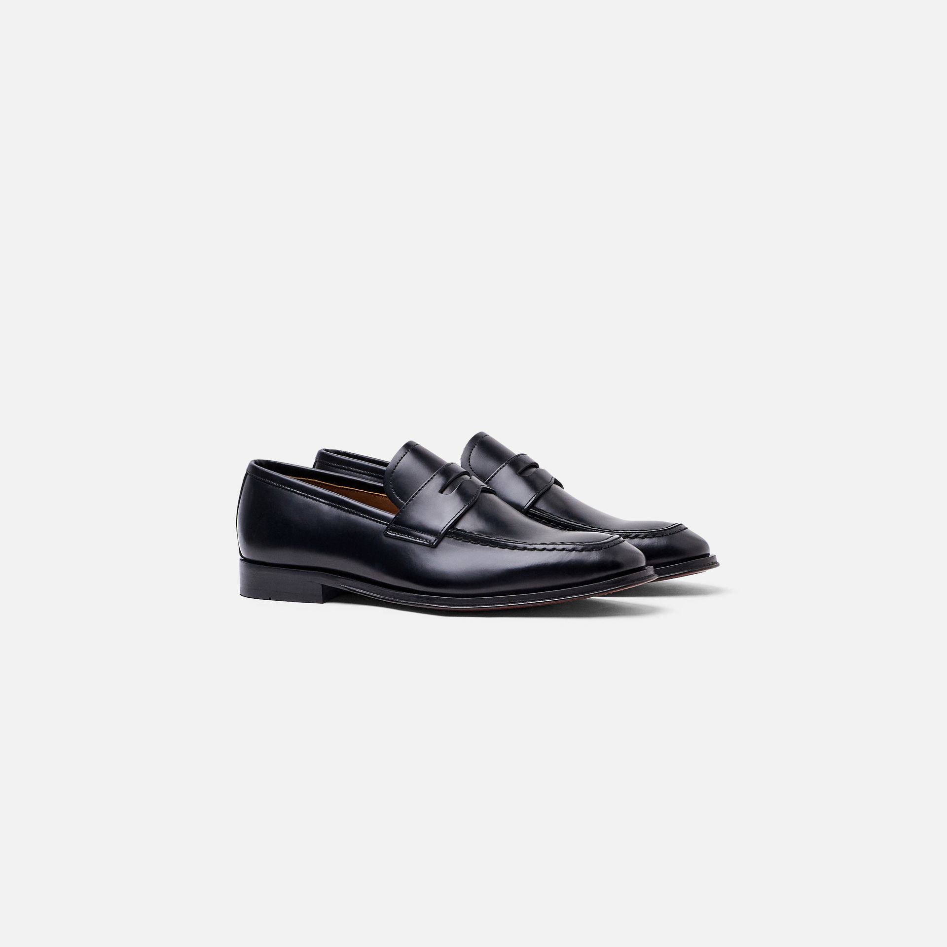 Mocassim Tailor Preto Media 2