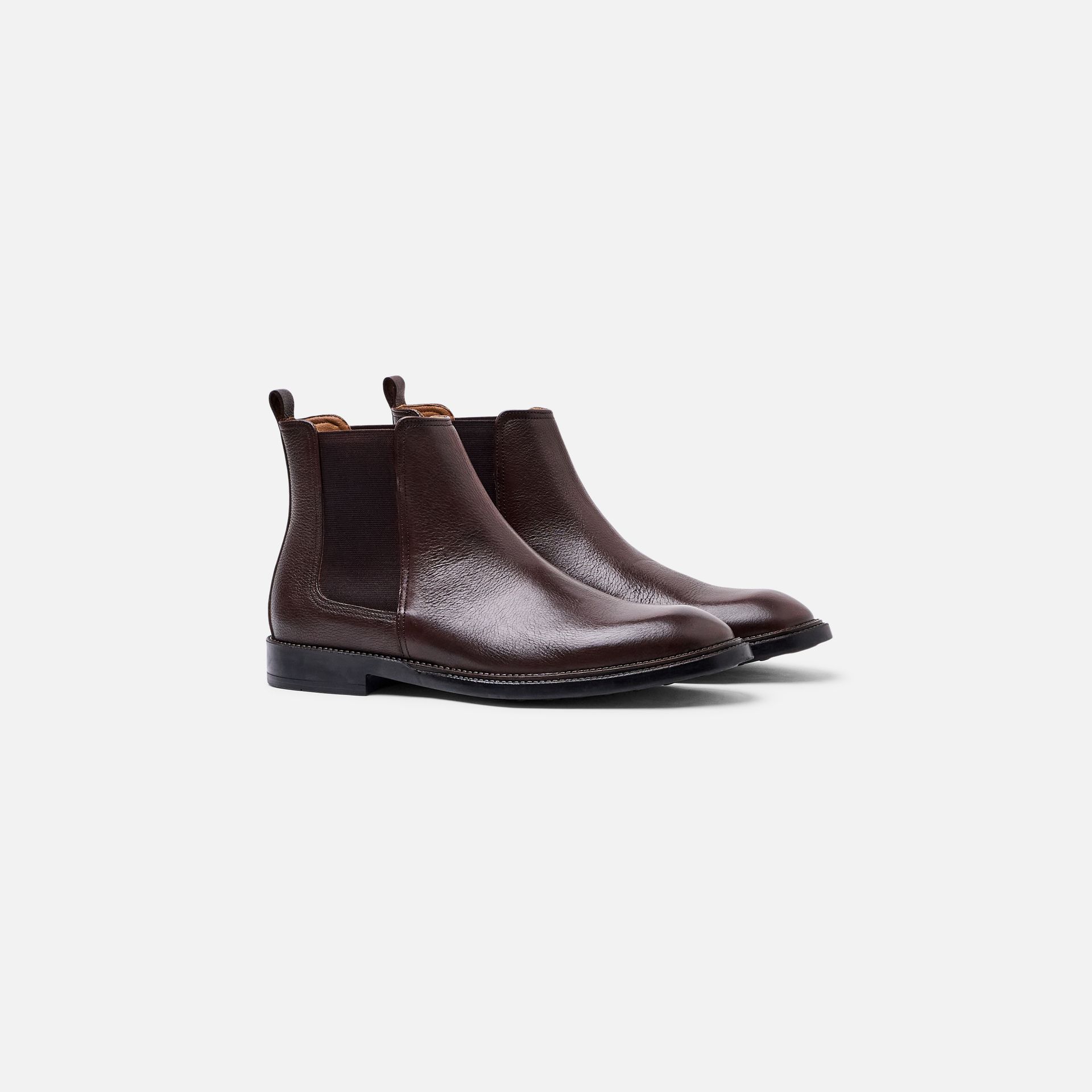 Bota Chelsea Cafe