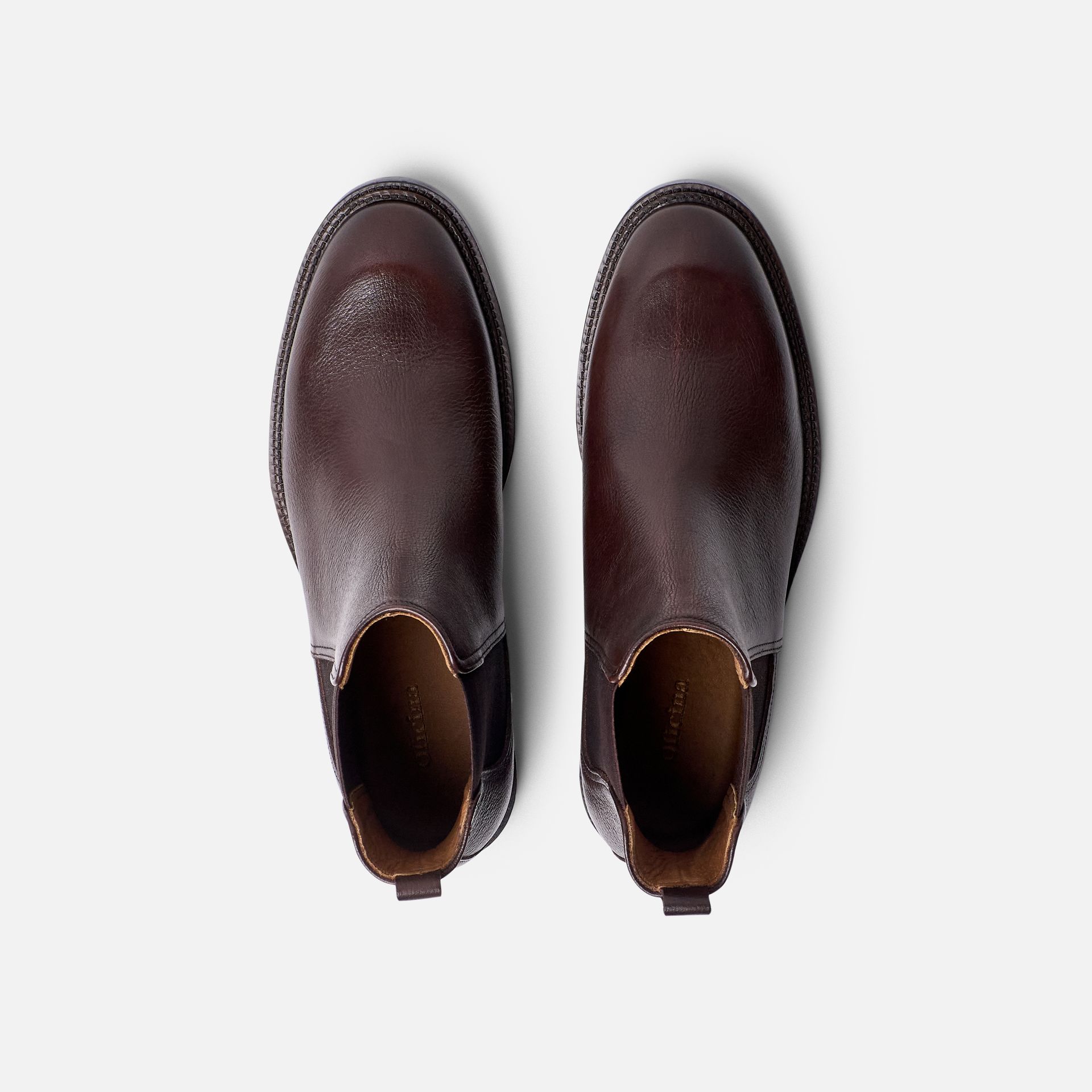 Bota Chelsea Cafe